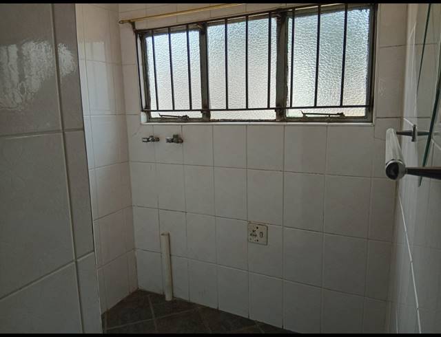 3 bed property to rent in DERSLEY